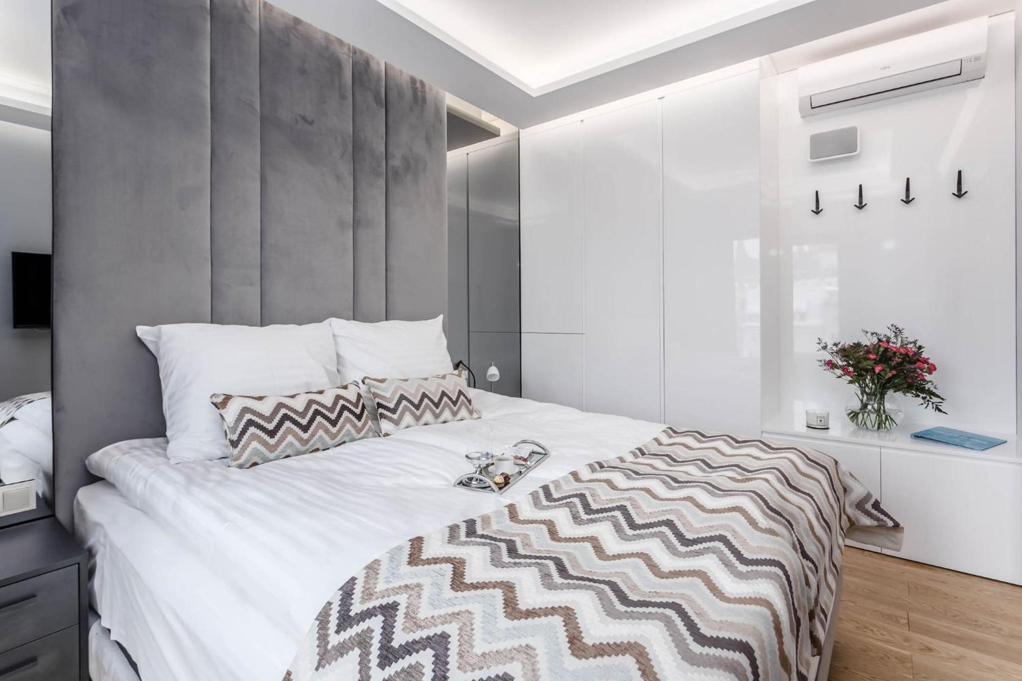Deo Plaza - Apartamenty Old Town By Rent Like Home Gdansk Exterior foto